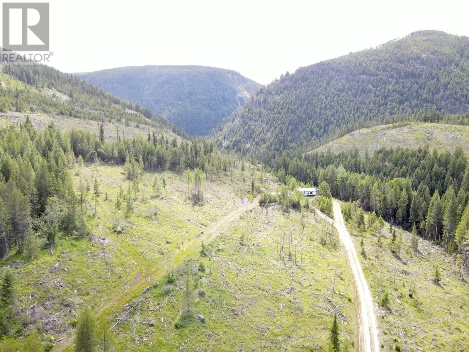 442 Lumberton Road, Cranbrook, BC