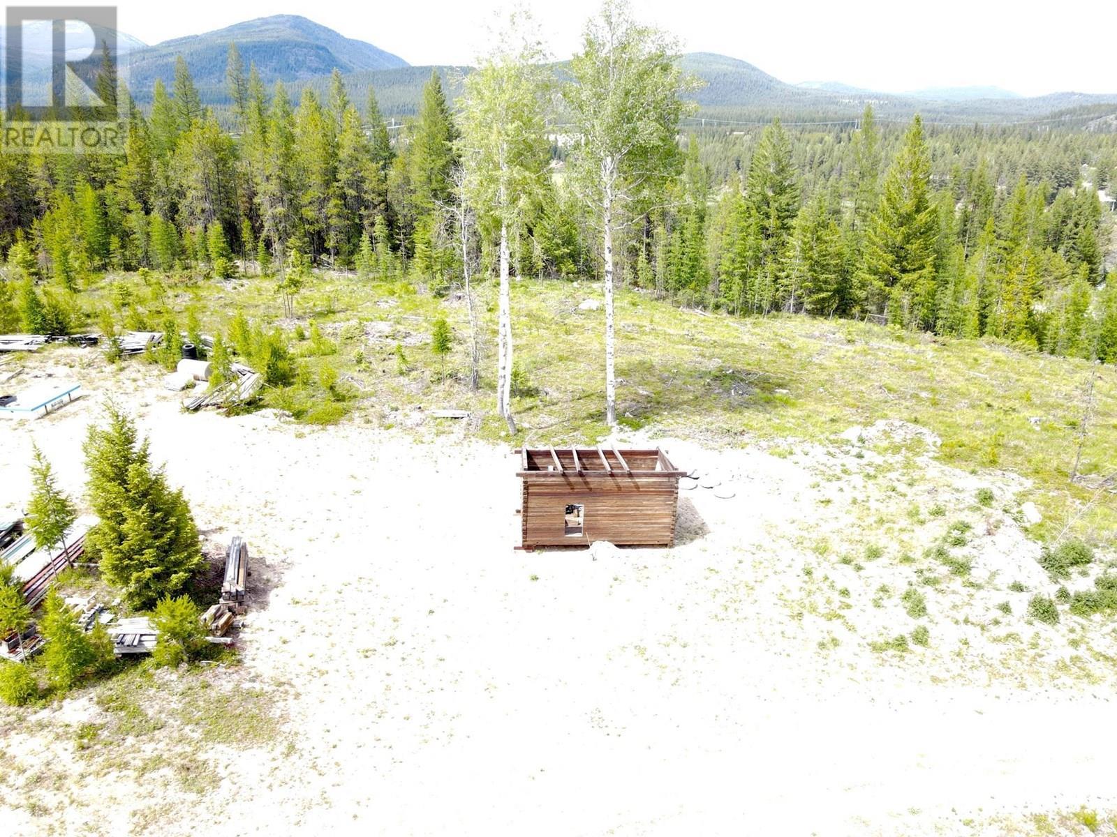 442 Lumberton Road, Cranbrook, BC