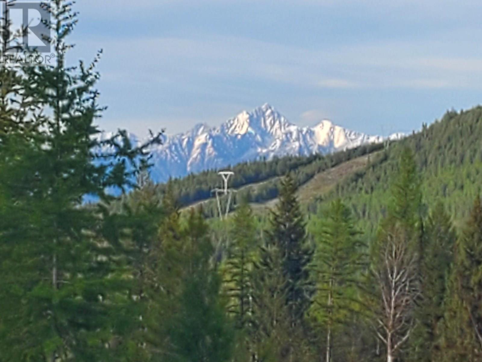 442 Lumberton Road, Cranbrook, BC