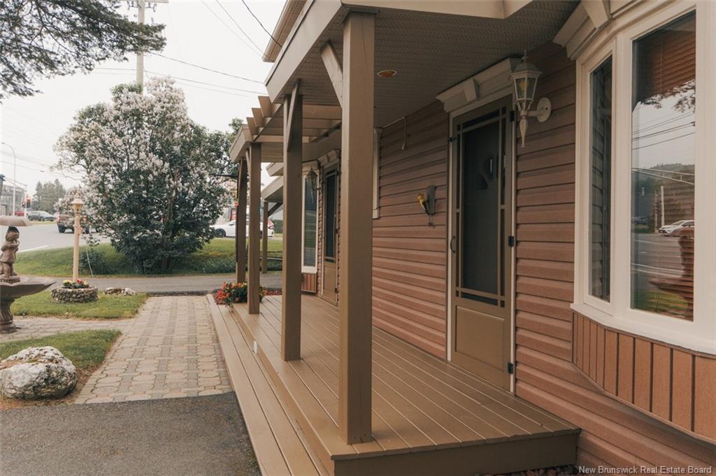 696 Victoria St, Edmundston, NB