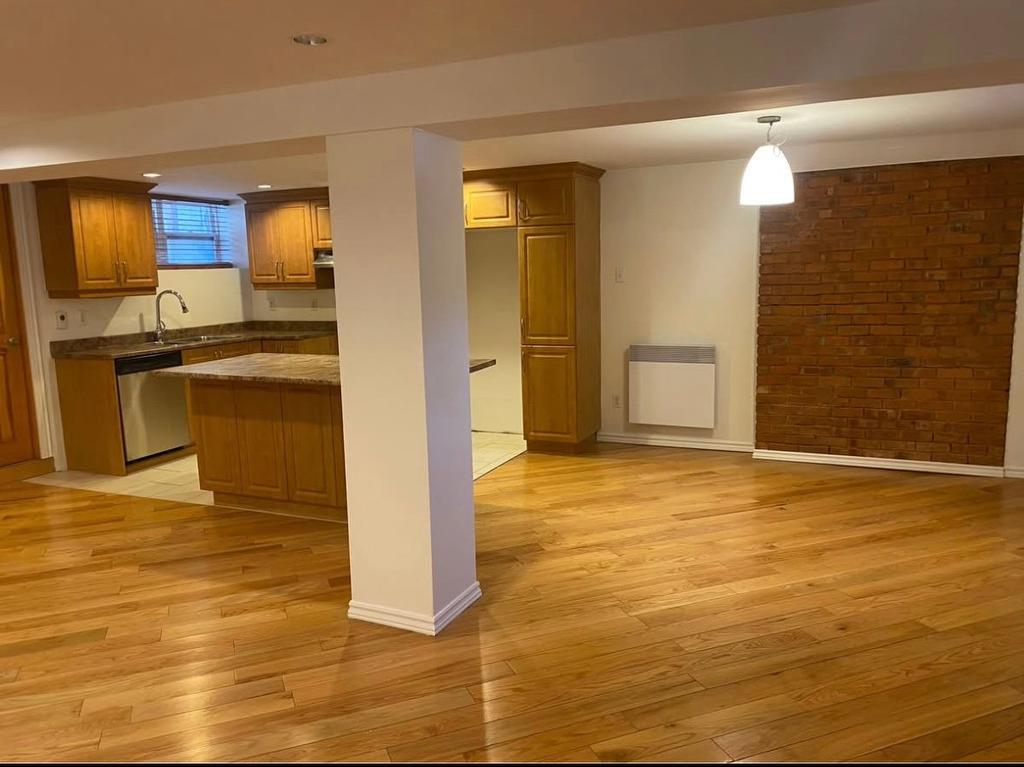 Kitchen - 2184 Rue Addington, Montréal (Côte-Des-Neiges/Notre-Dame-De-Grâce), QC - Indoor