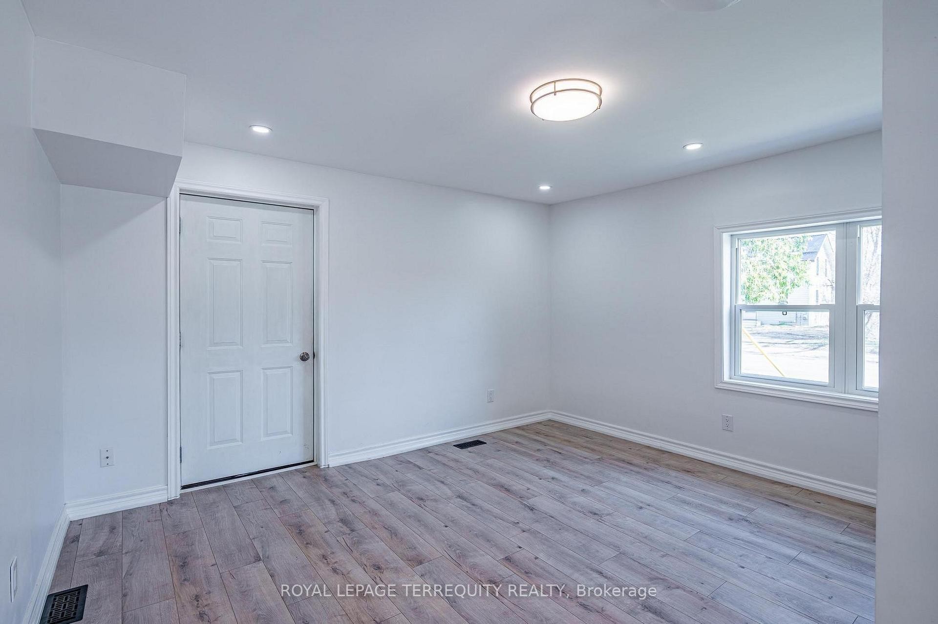 109 Forsyth Street, Marmora And Lake, ON - Indoor Photo Showing Other Room