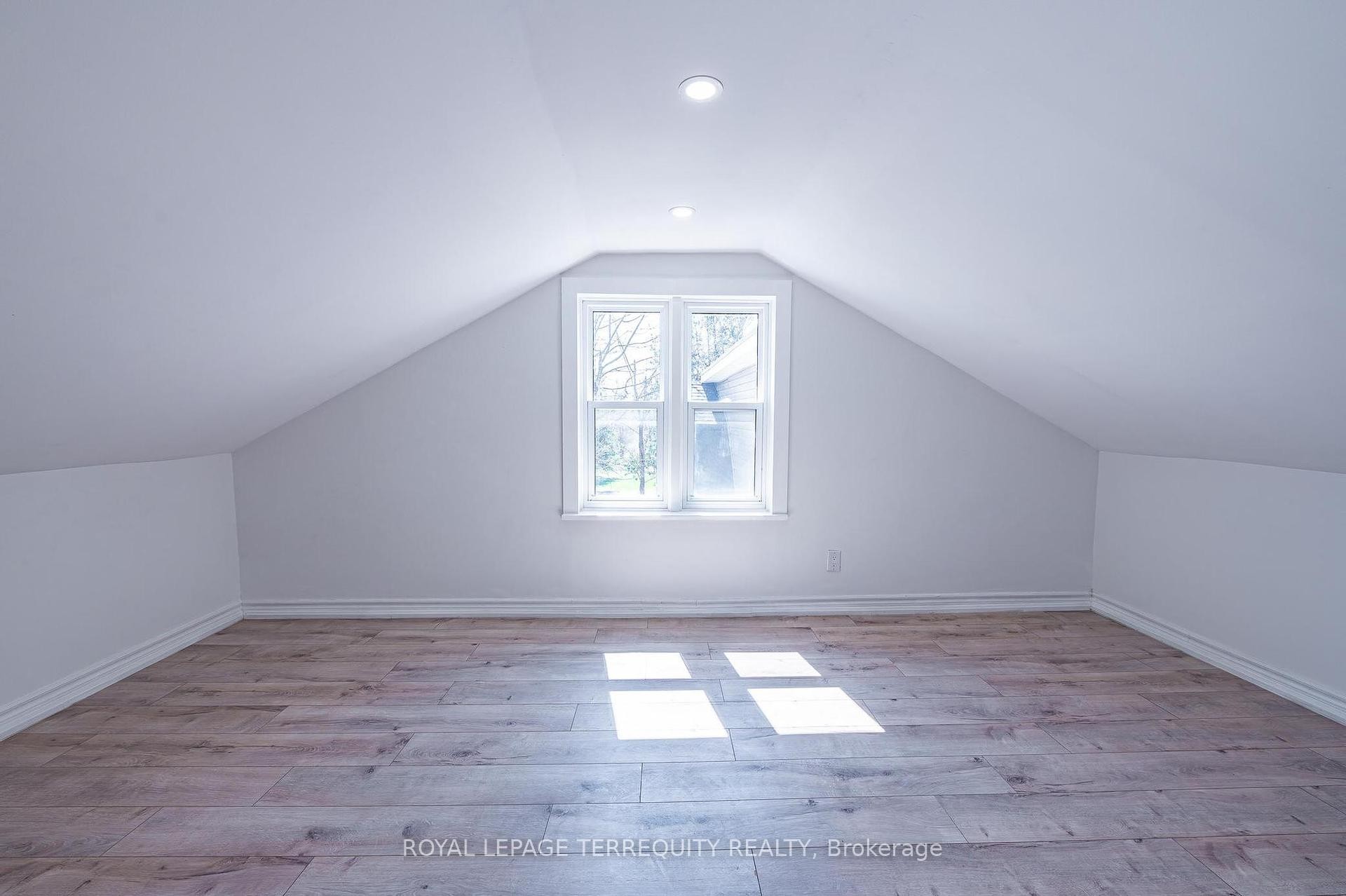 109 Forsyth Street, Marmora And Lake, ON - Indoor Photo Showing Other Room