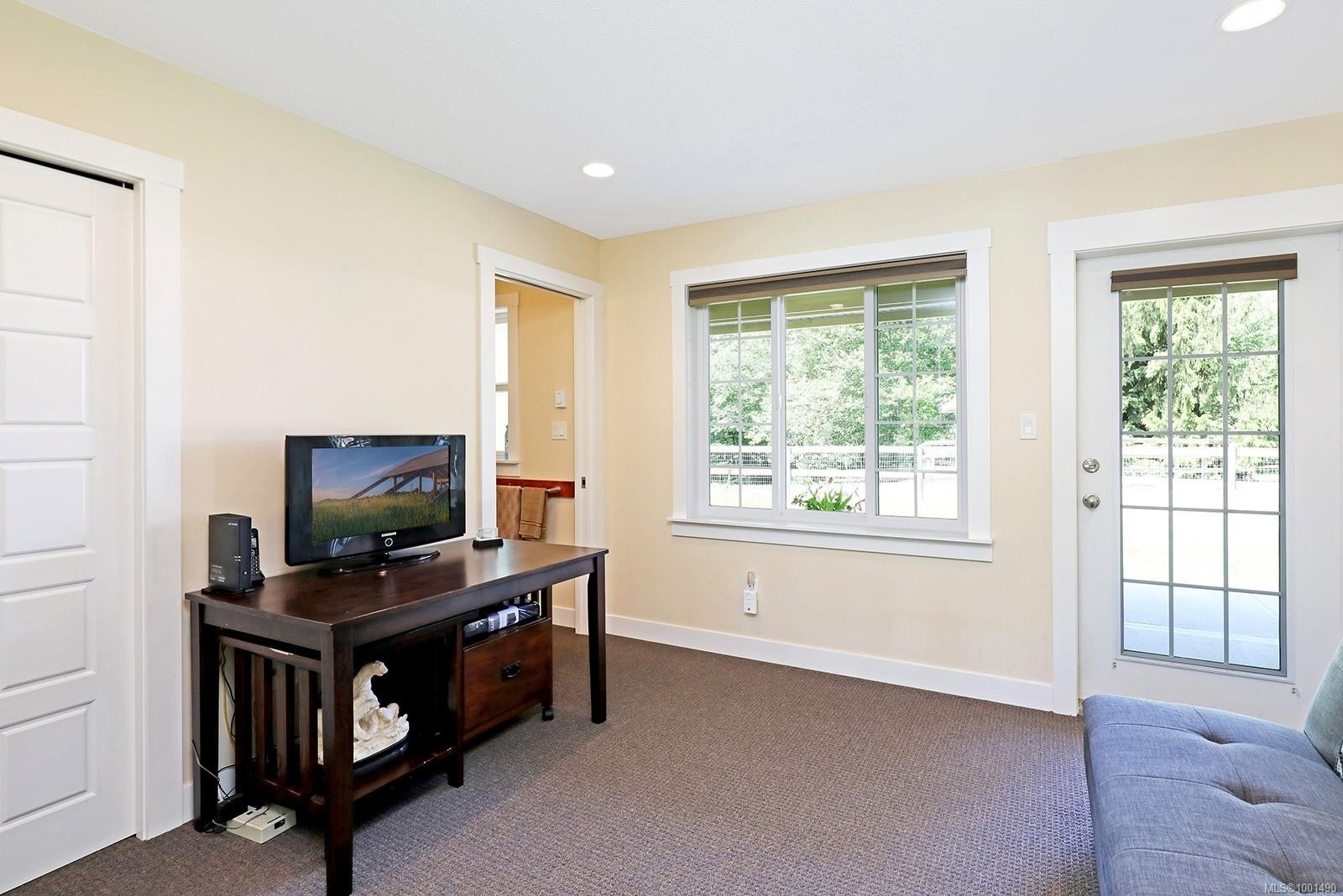 1195 Burbank Rd, Qualicum Beach, BC