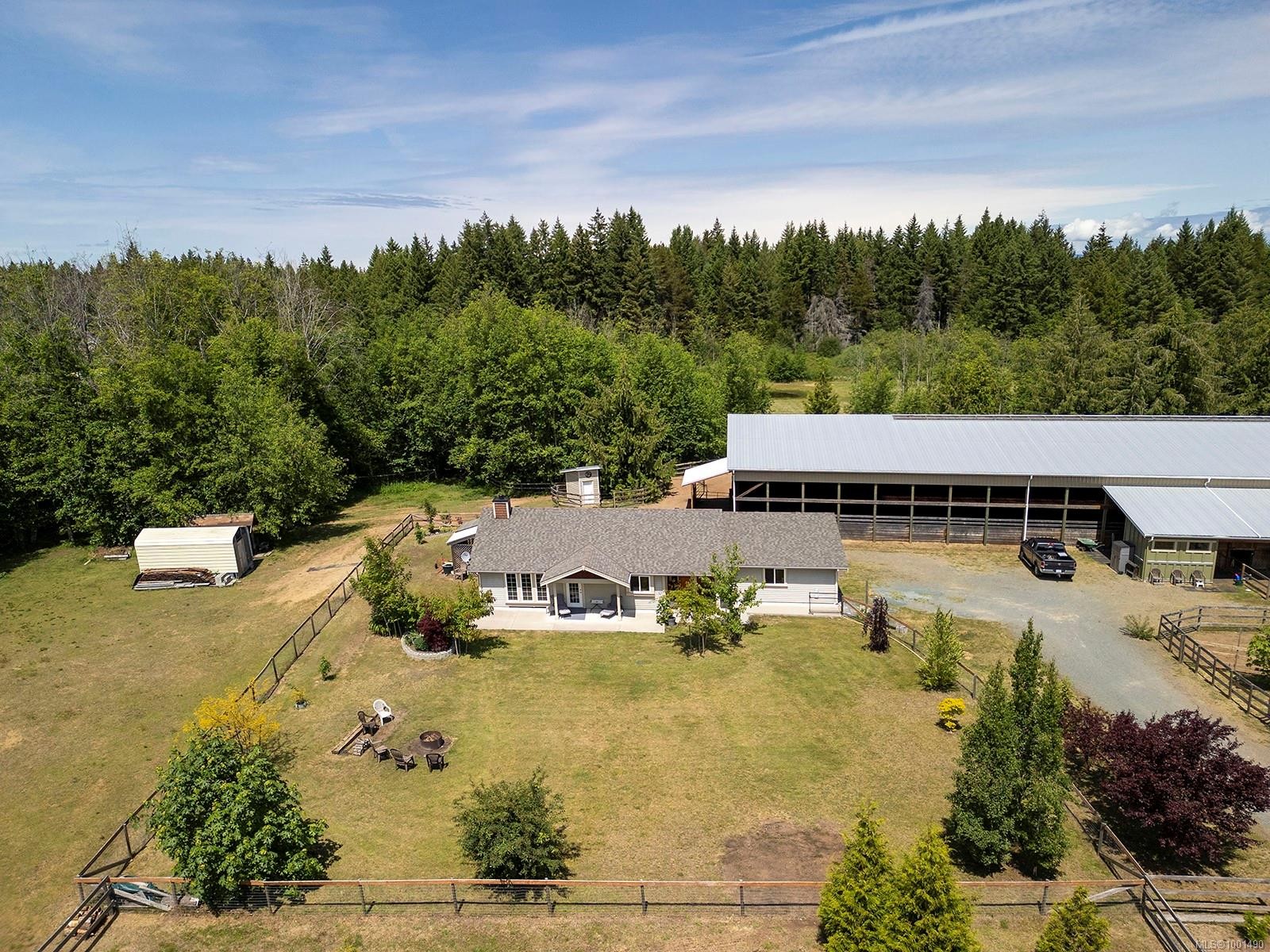 1195 Burbank Rd, Qualicum Beach, BC