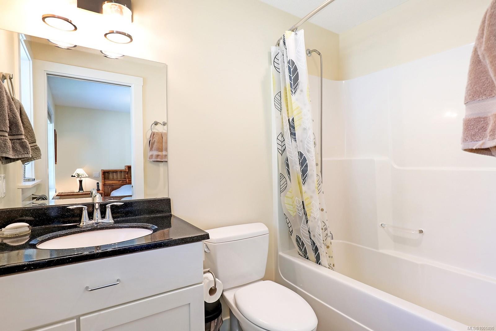 1195 Burbank Rd, Qualicum Beach, BC