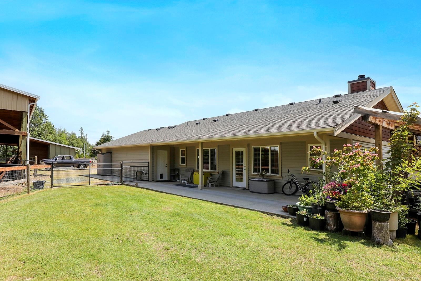 1195 Burbank Rd, Qualicum Beach, BC