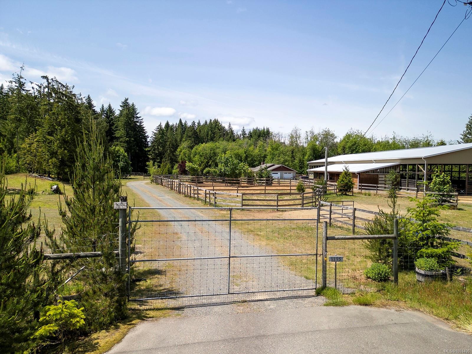 1195 Burbank Rd, Qualicum Beach, BC