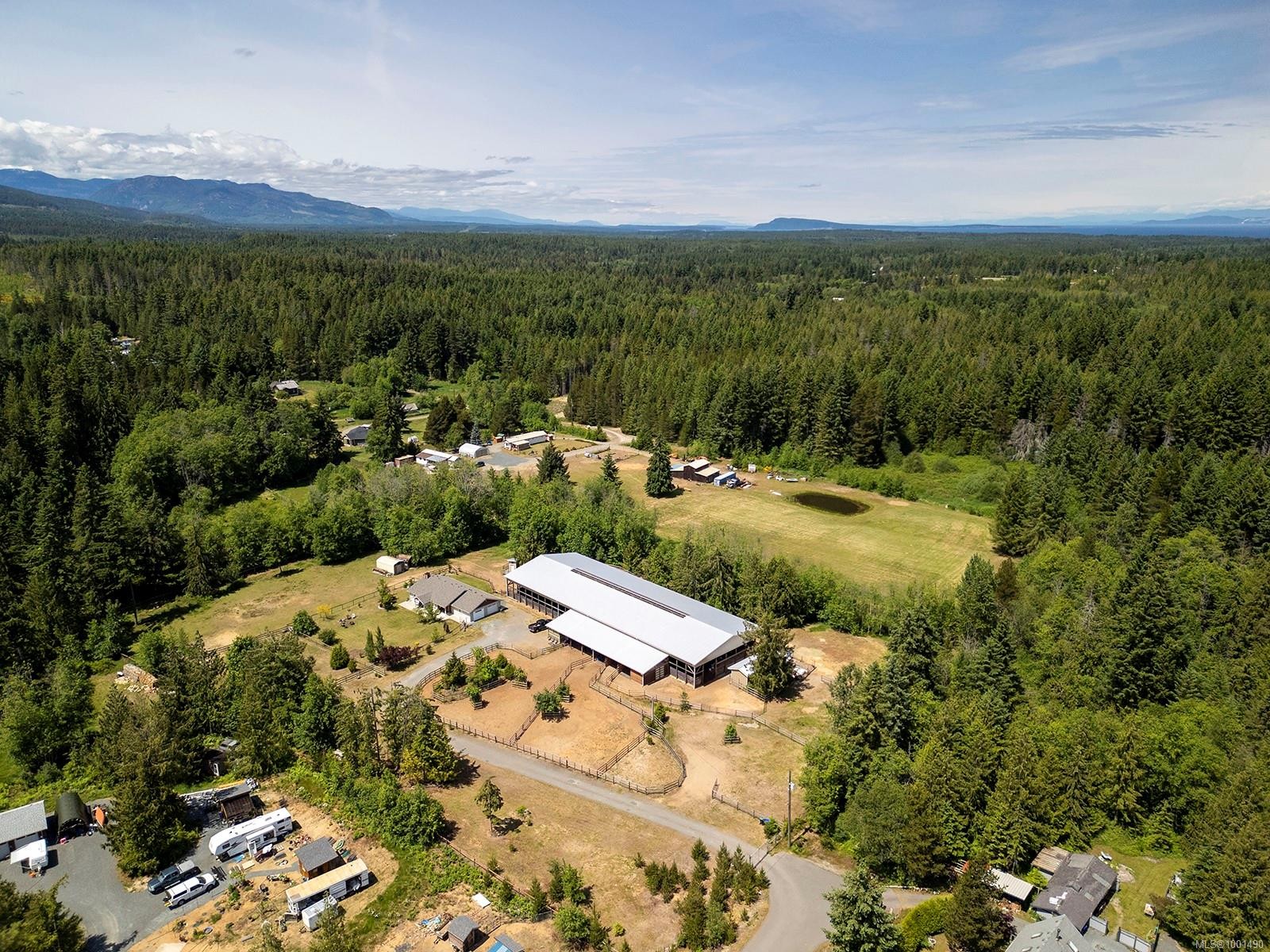 1195 Burbank Rd, Qualicum Beach, BC