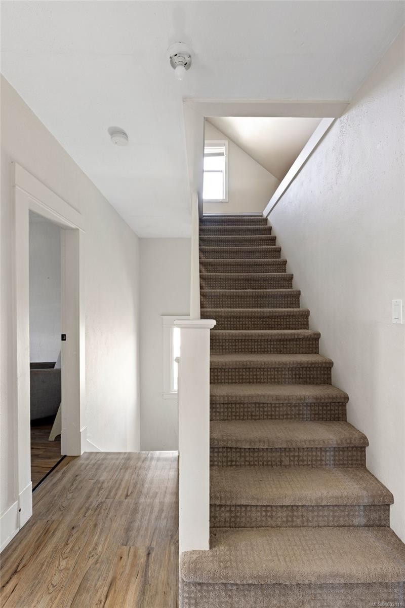 16 Howe St, Victoria, BC - Indoor Photo Showing Other Room