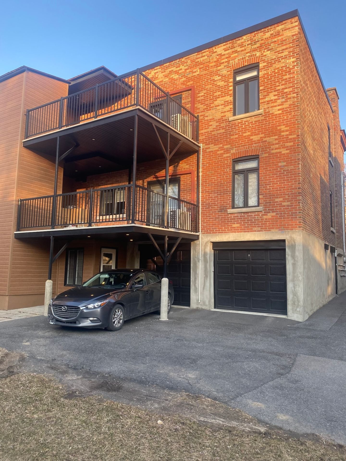 Face arrière - 5209 Av. Ponsard, Montréal (Côte-Des-Neiges/Notre-Dame-De-Grâce), QC - Outdoor With Exterior