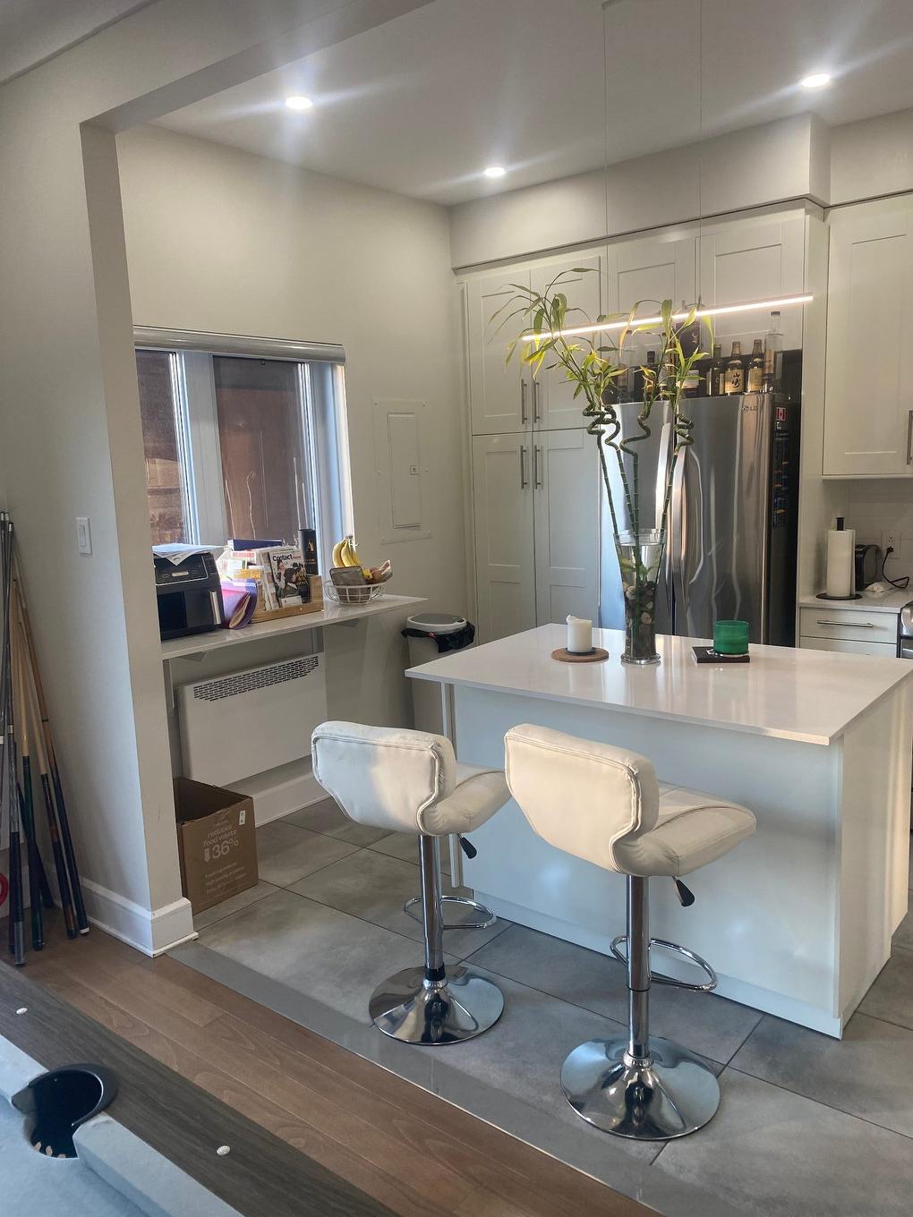 Kitchen - 5209 Av. Ponsard, Montréal (Côte-Des-Neiges/Notre-Dame-De-Grâce), QC - Indoor