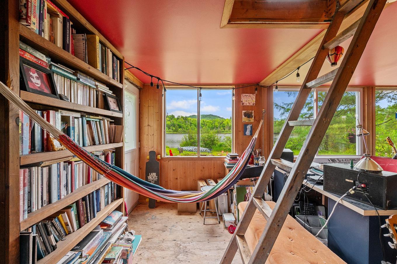 Living room - 2301 Rue St-Hilaire, Val-Morin, QC - Indoor Photo Showing Other Room