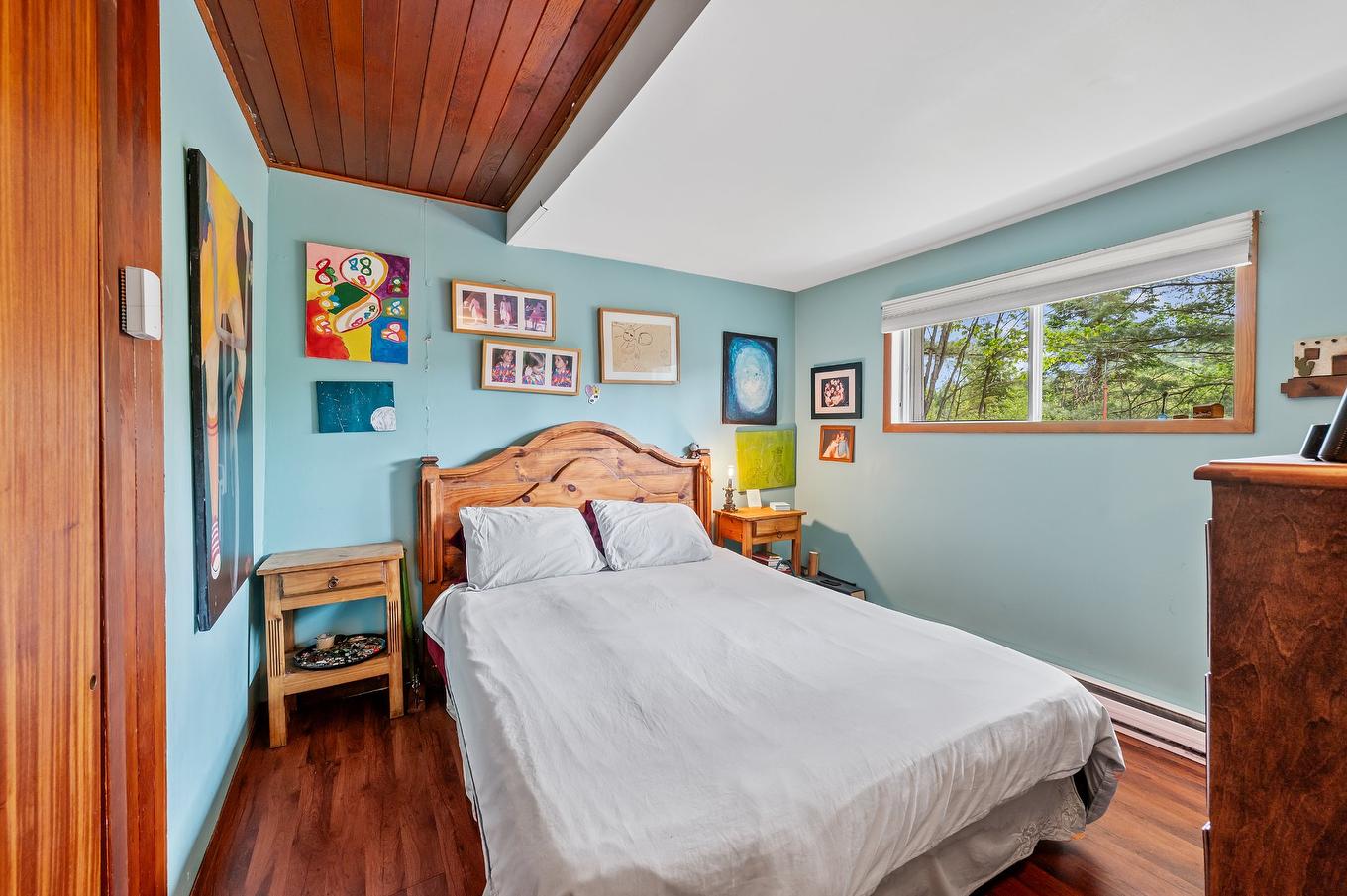 Primary bedroom - 2301 Rue St-Hilaire, Val-Morin, QC - Indoor Photo Showing Bedroom