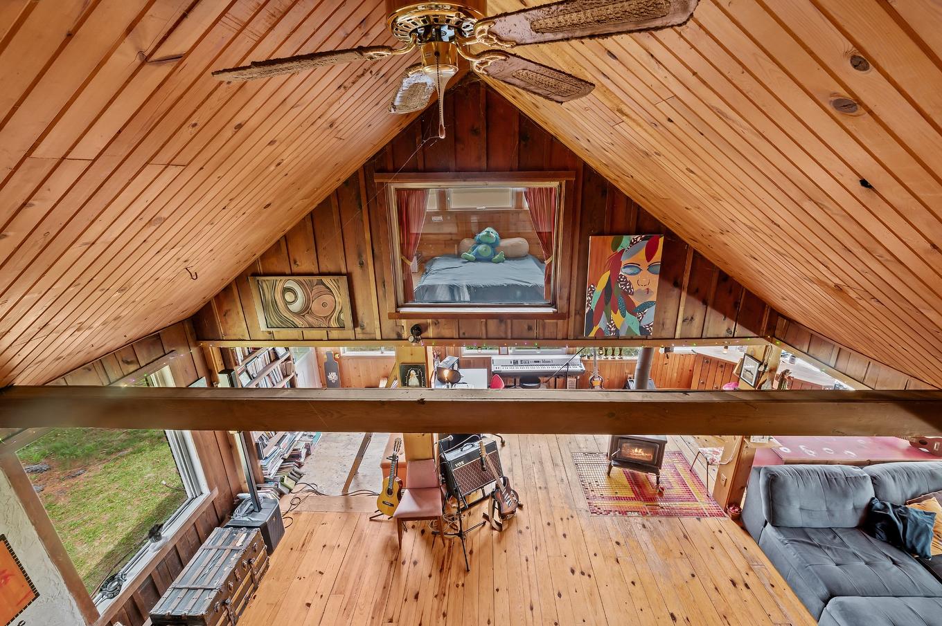 Mezzanine - 2301 Rue St-Hilaire, Val-Morin, QC -