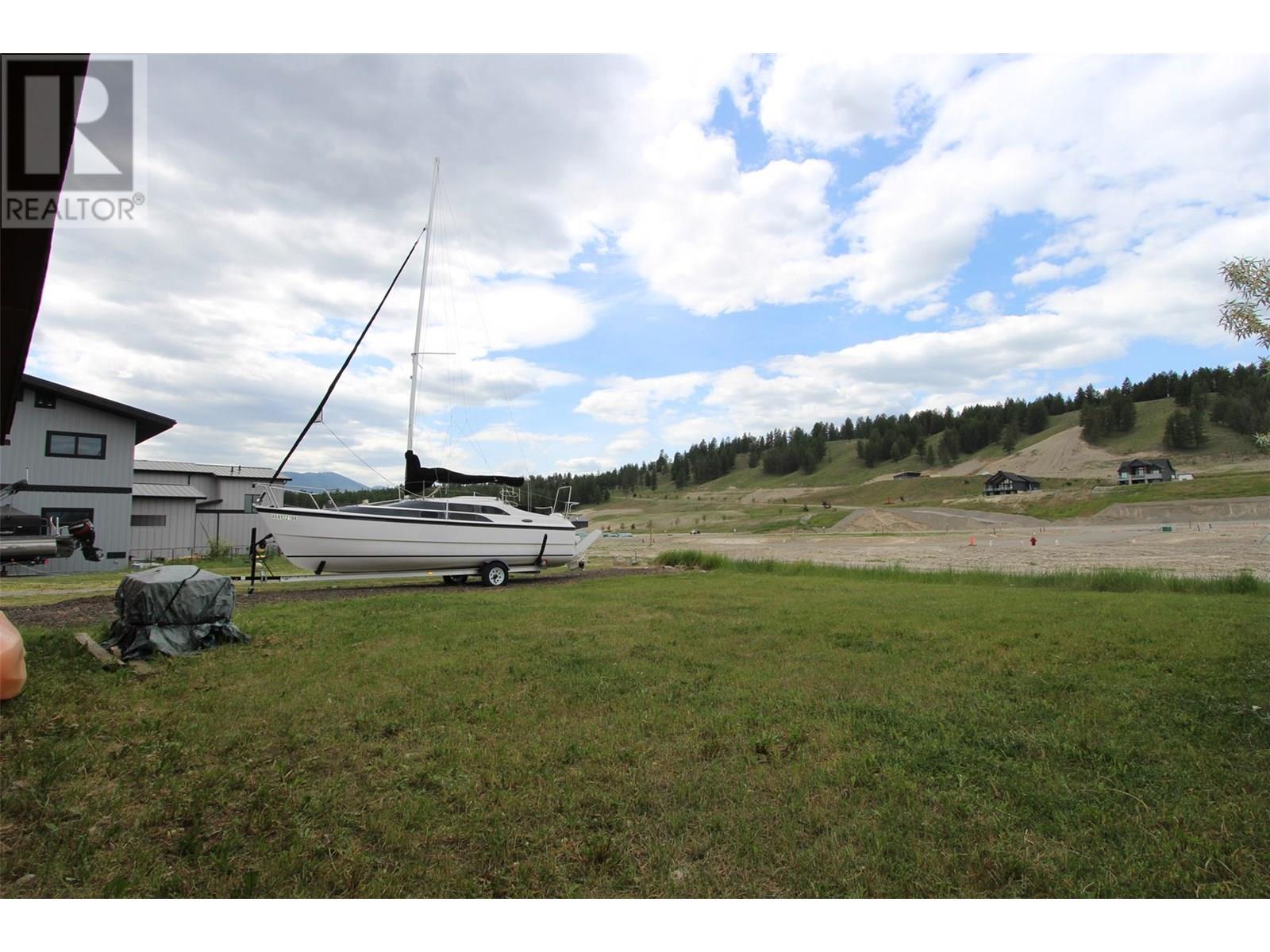 1695 Koocanusa Lake Drive, Newgate, BC - Outdoor With View