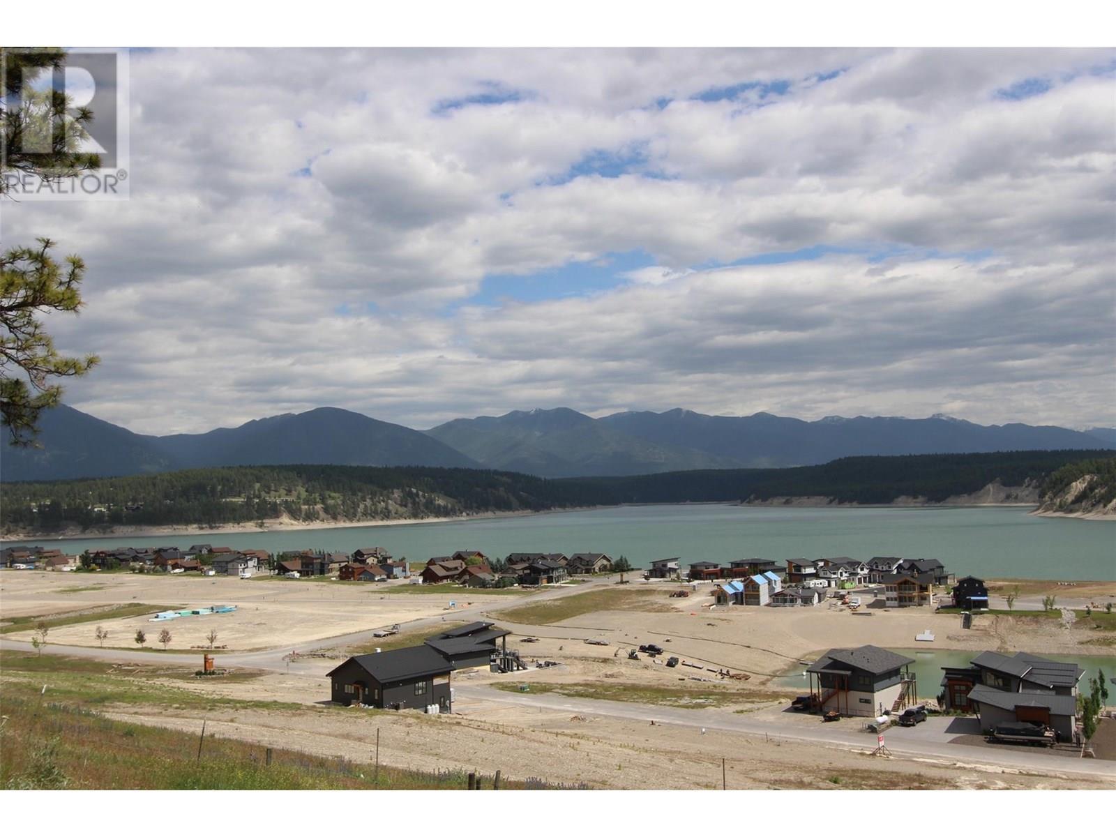 1695 Koocanusa Lake Drive, Newgate, BC - Outdoor With Body Of Water With View