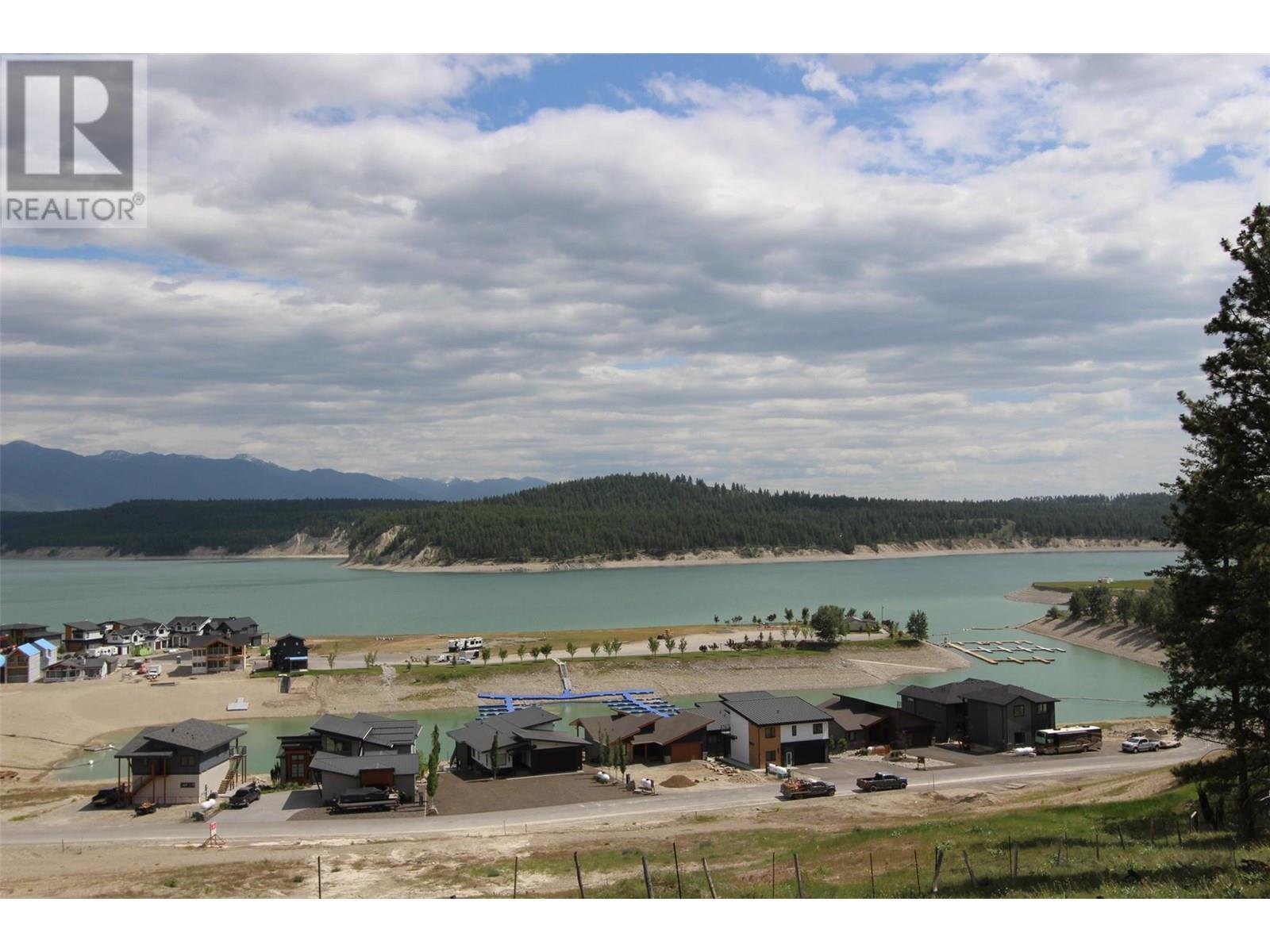 1695 Koocanusa Lake Drive, Newgate, BC - Outdoor With Body Of Water With View