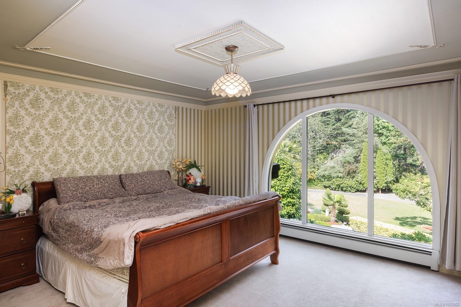 2495 Shannon Pl, Saanich, BC