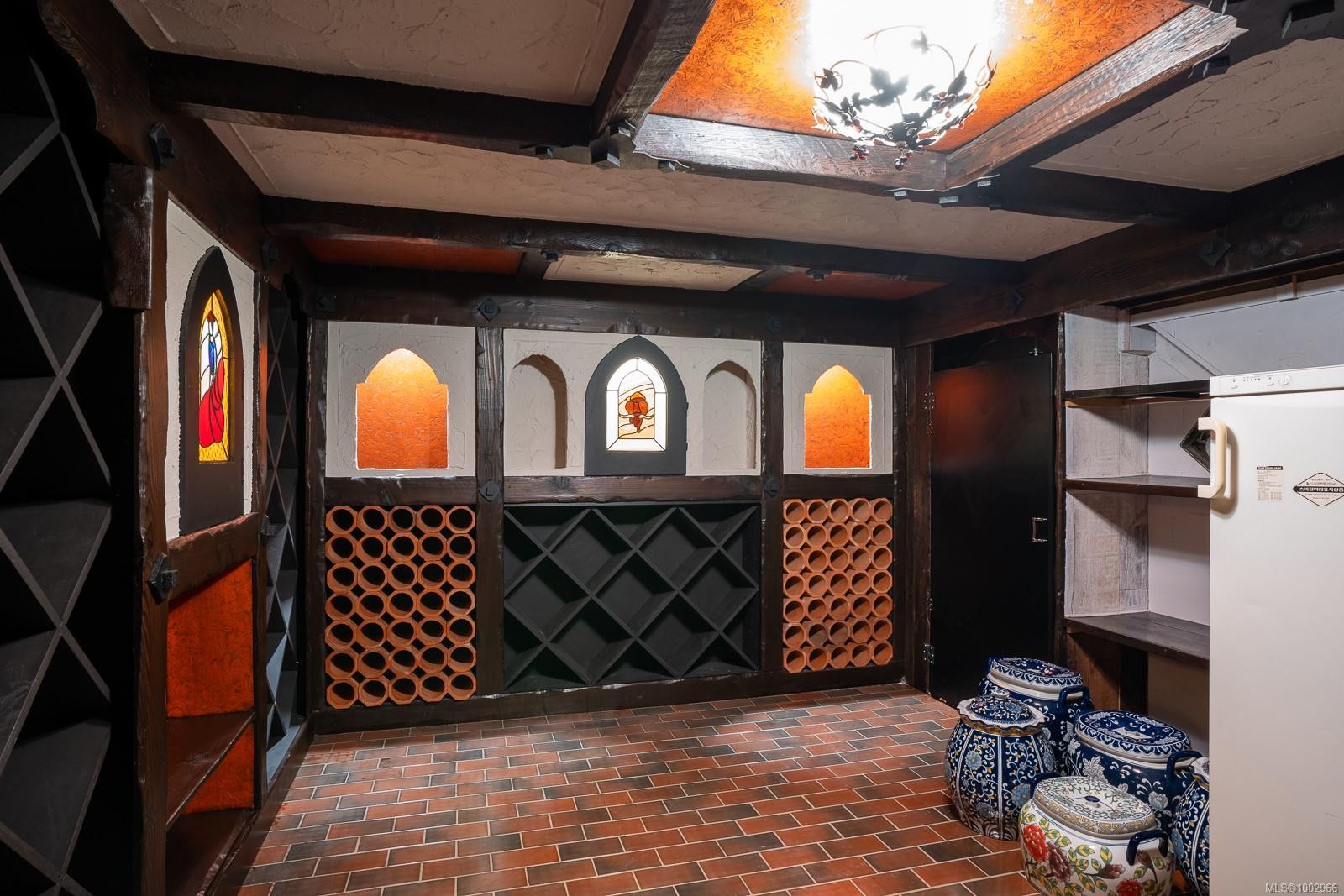 2495 Shannon Pl, Saanich, BC