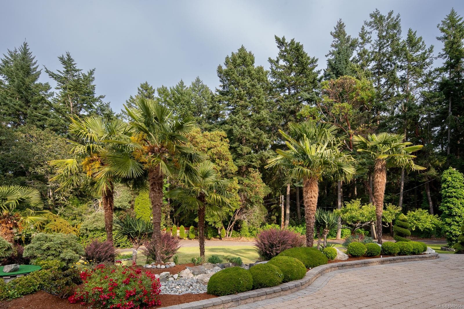 2495 Shannon Pl, Saanich, BC