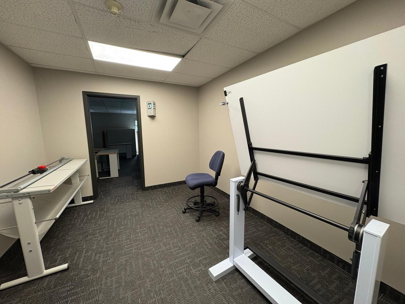 Office - 255Rdc Av. Principale, Rouyn-Noranda, QC - Indoor