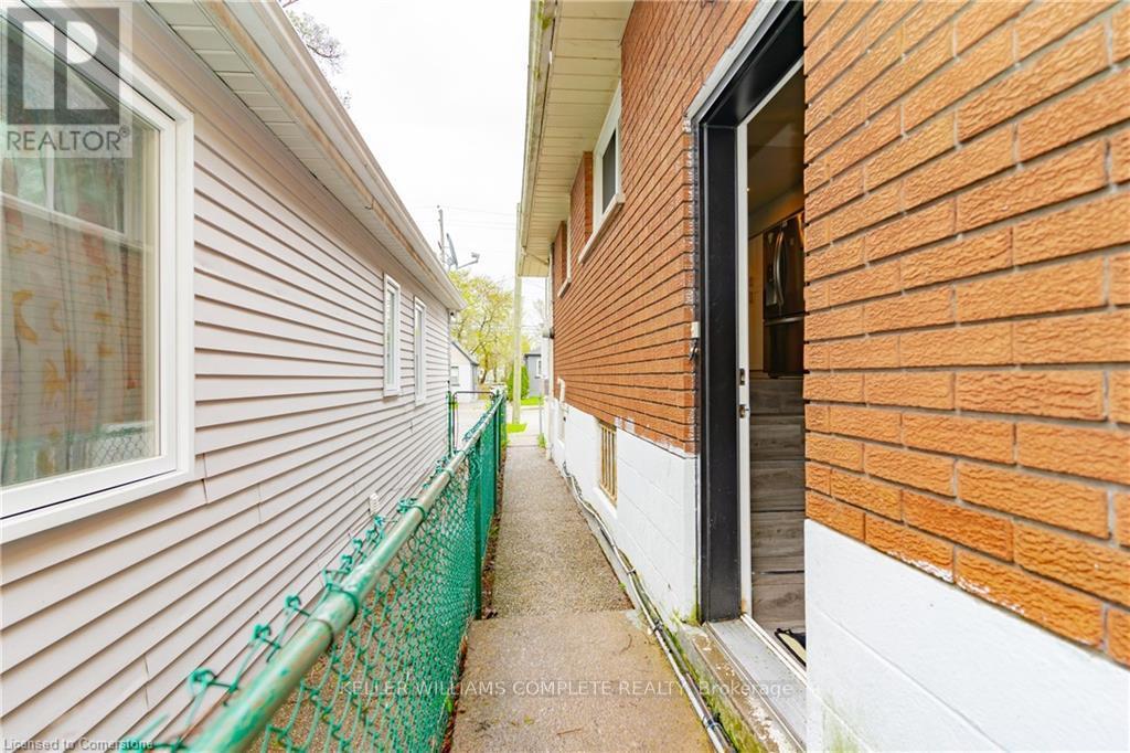 574 Upper Sherman Avenue, Hamilton, ON - Outdoor With Exterior