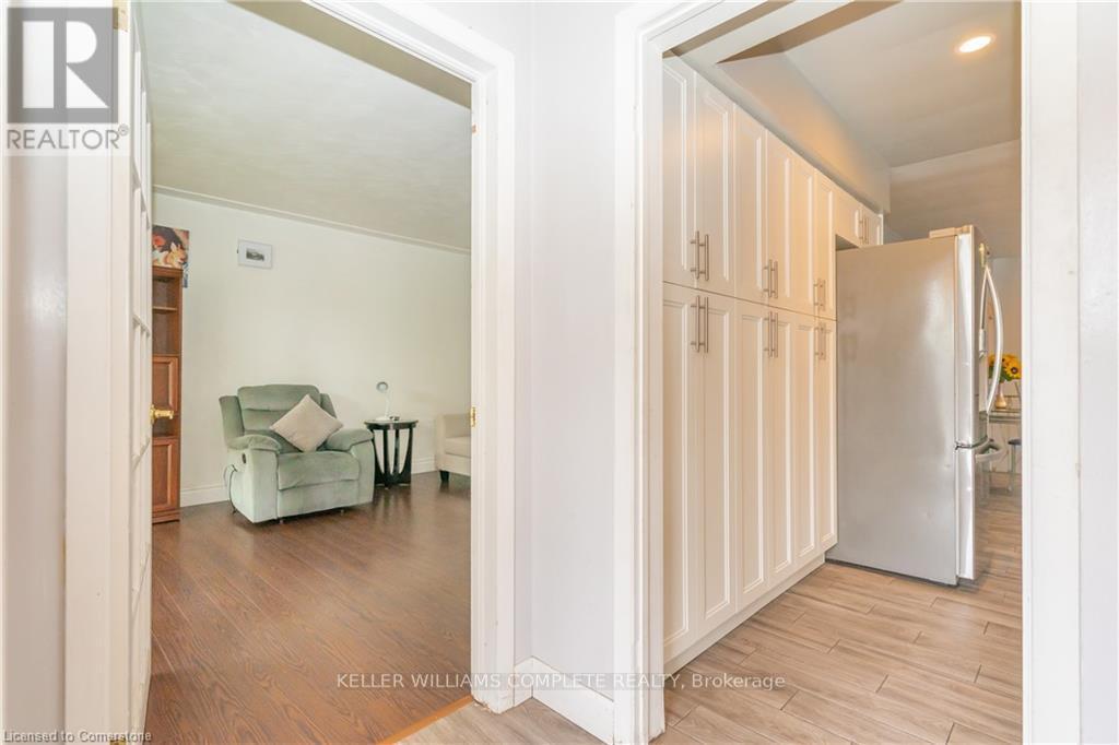 574 Upper Sherman Avenue, Hamilton, ON - Indoor Photo Showing Other Room