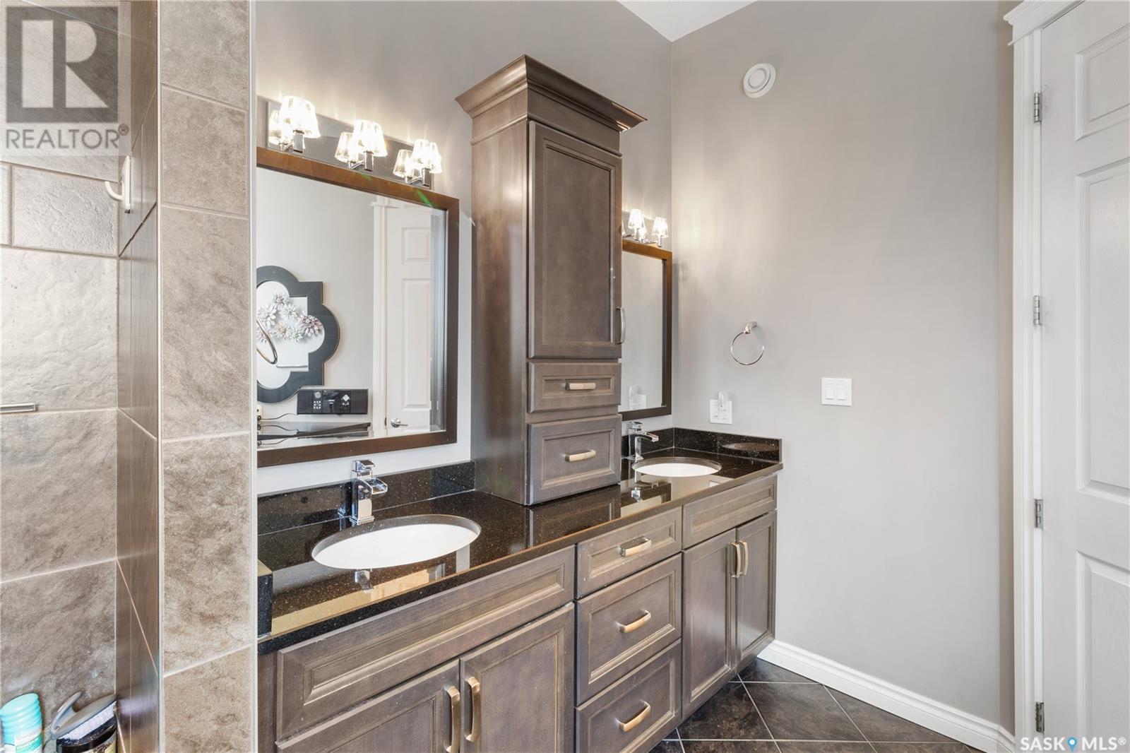 30 Pape Drive, Humboldt Rm No. 370, SK - Indoor Photo Showing Bathroom