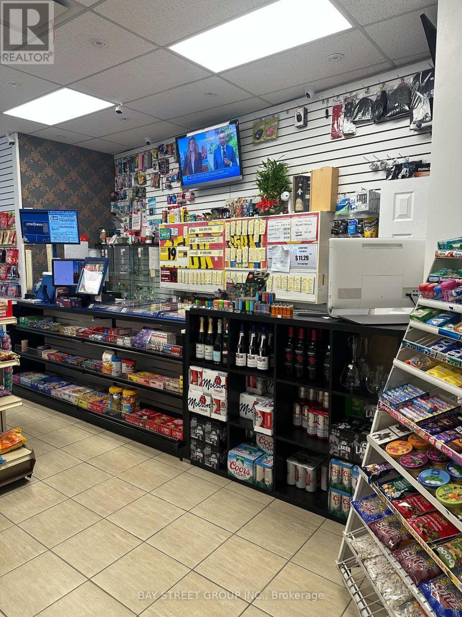 # 7 - 1065 Davis Drive, Newmarket, ON