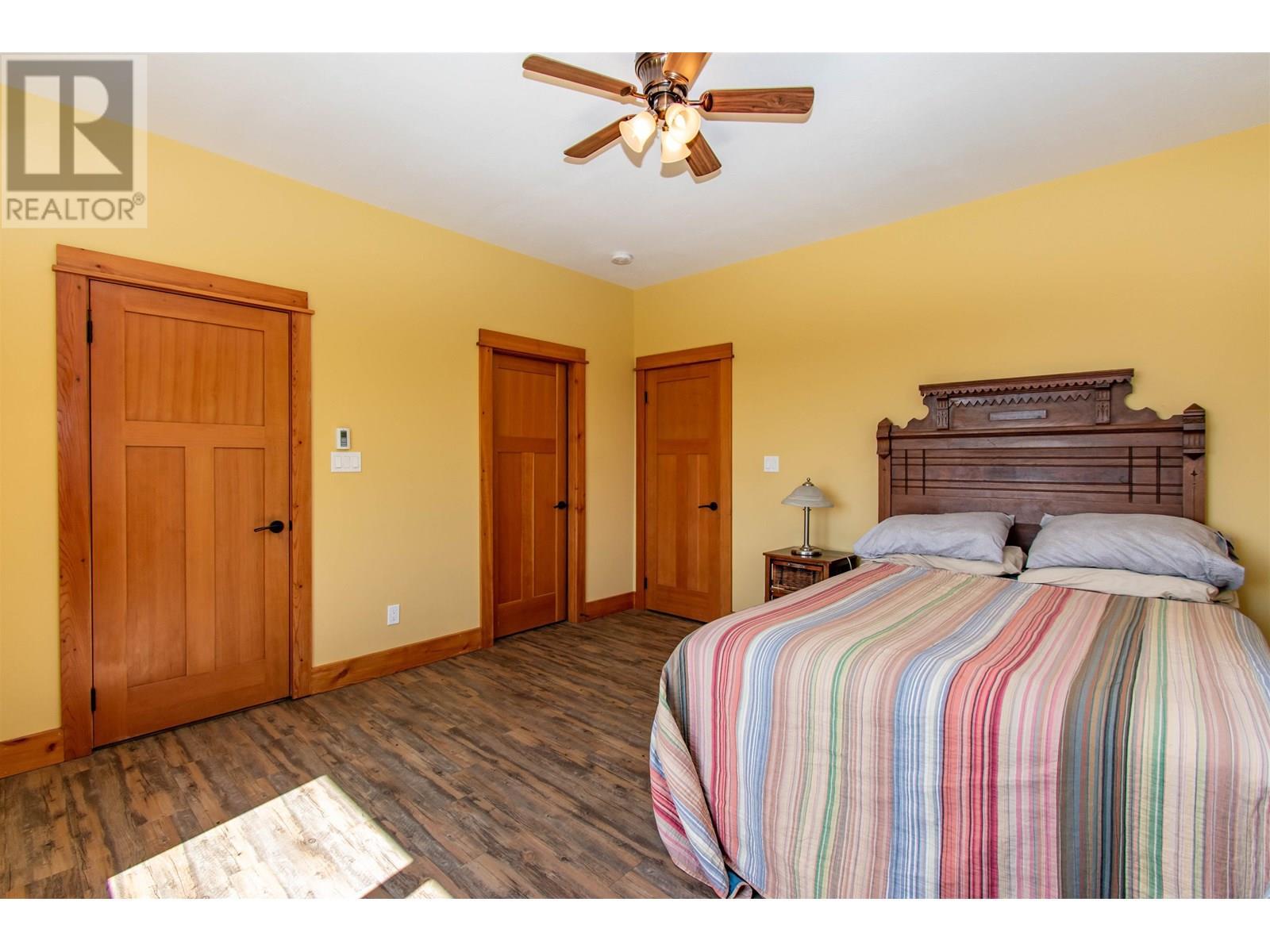 6536 Boundary Road, Telkwa, BC - Indoor Photo Showing Bedroom