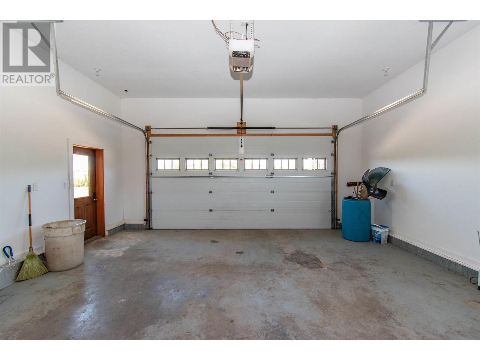 6536 Boundary Road, Telkwa, BC - Indoor Photo Showing Garage