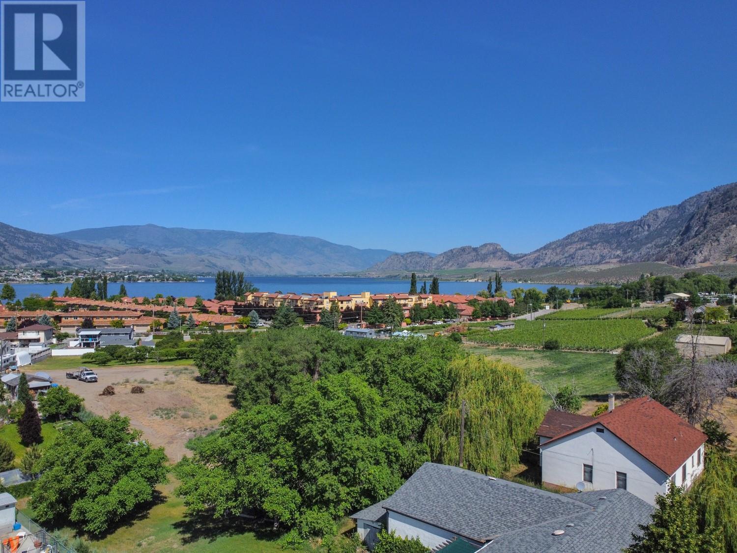 7010/7012 Tamarack Drive, Osoyoos, BC
