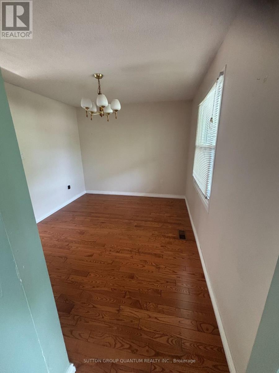 72 Teal Avenue, Hamilton, ON - Indoor Photo Showing Other Room