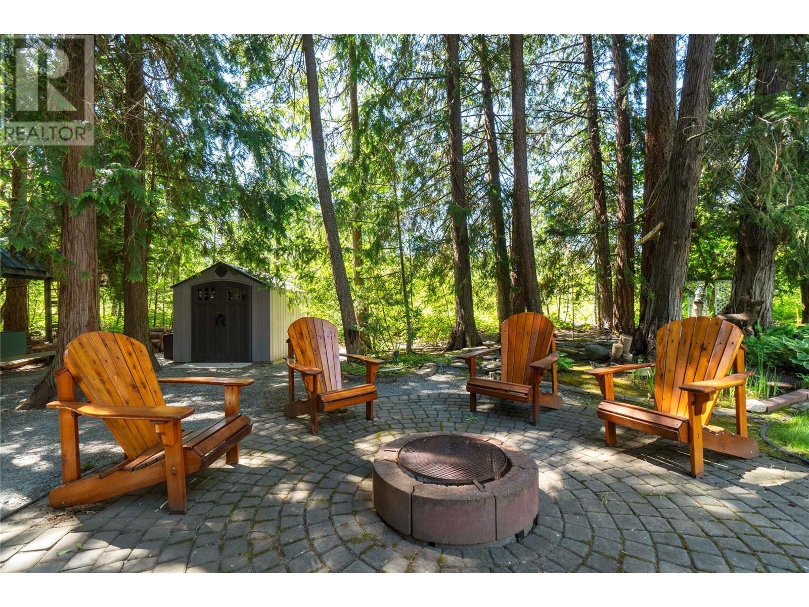 1047 Wharf Road, Scotch Creek, BC - Outdoor With Deck Patio Veranda With Backyard