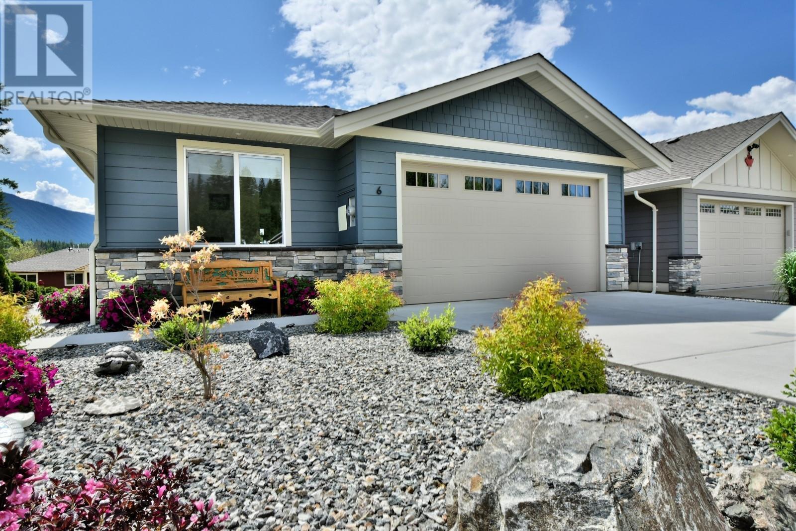 2715 Golf Course Drive Unit# 6, Blind Bay, BC - Outdoor