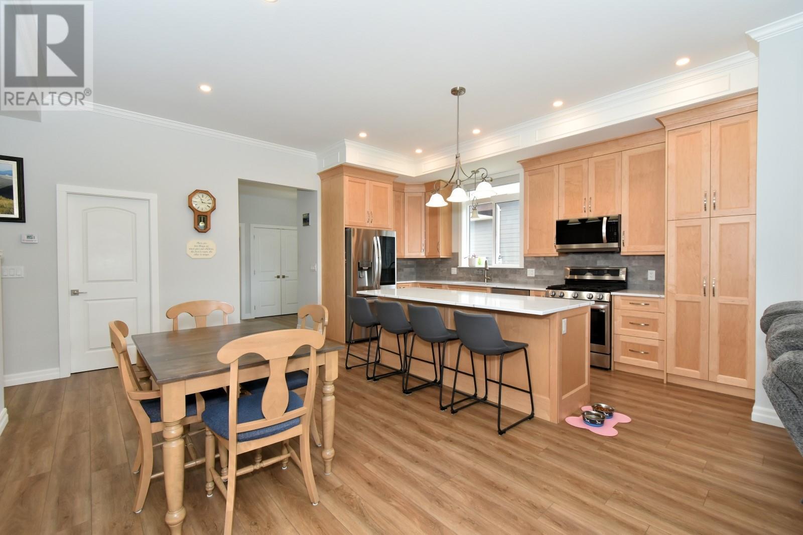 2715 Golf Course Drive Unit# 6, Blind Bay, BC - Indoor