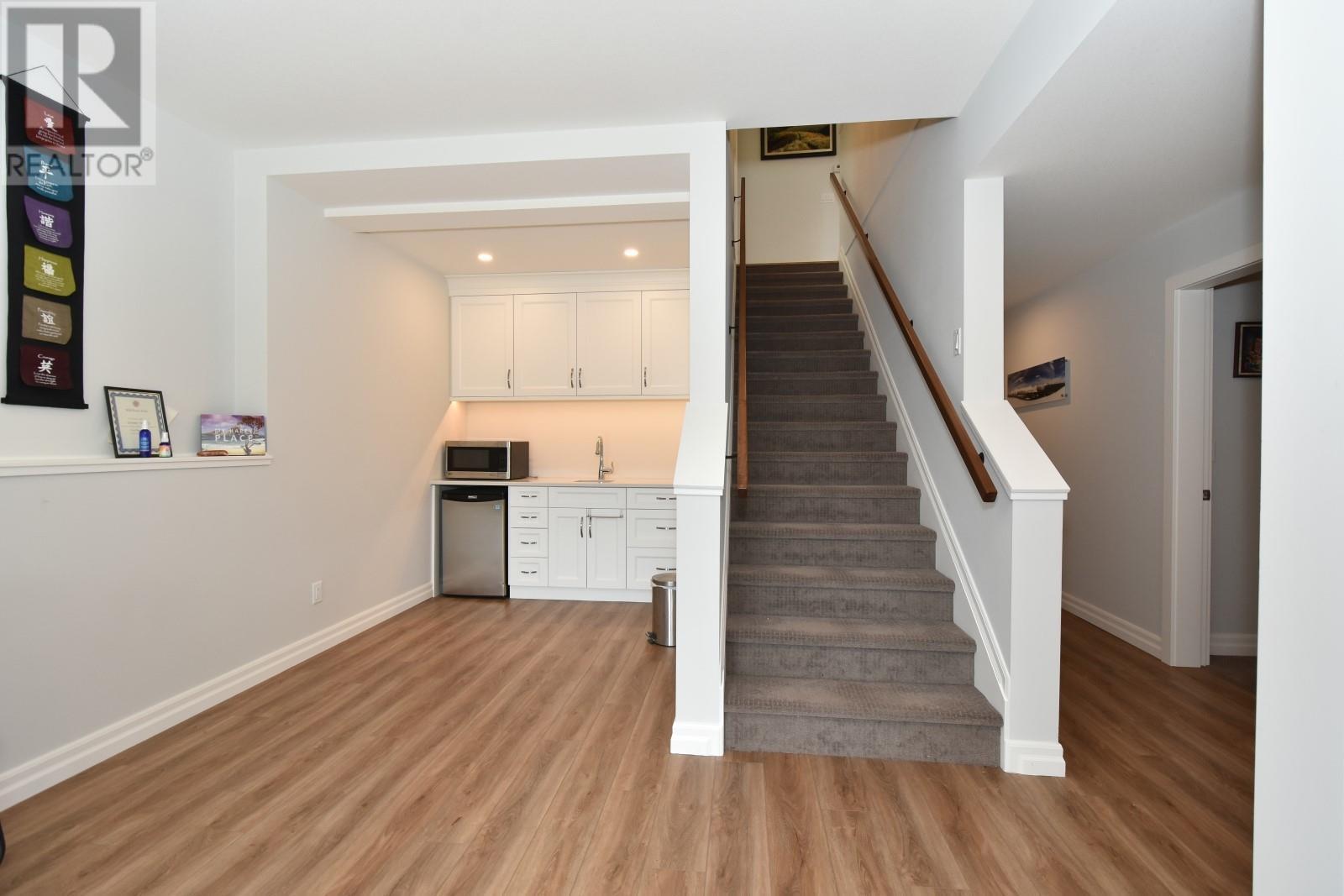 2715 Golf Course Drive Unit# 6, Blind Bay, BC - Indoor