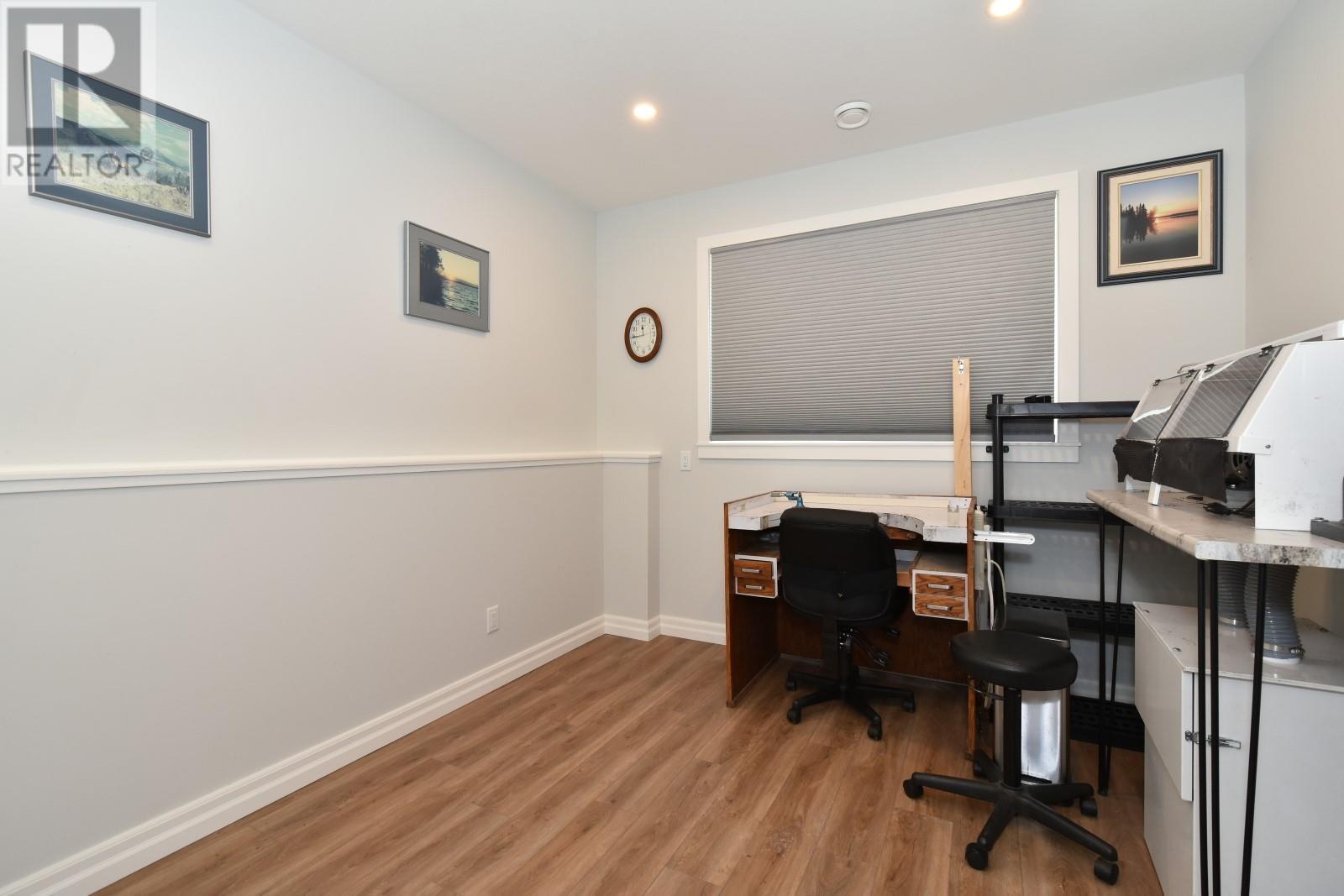 2715 Golf Course Drive Unit# 6, Blind Bay, BC - Indoor Photo Showing Office