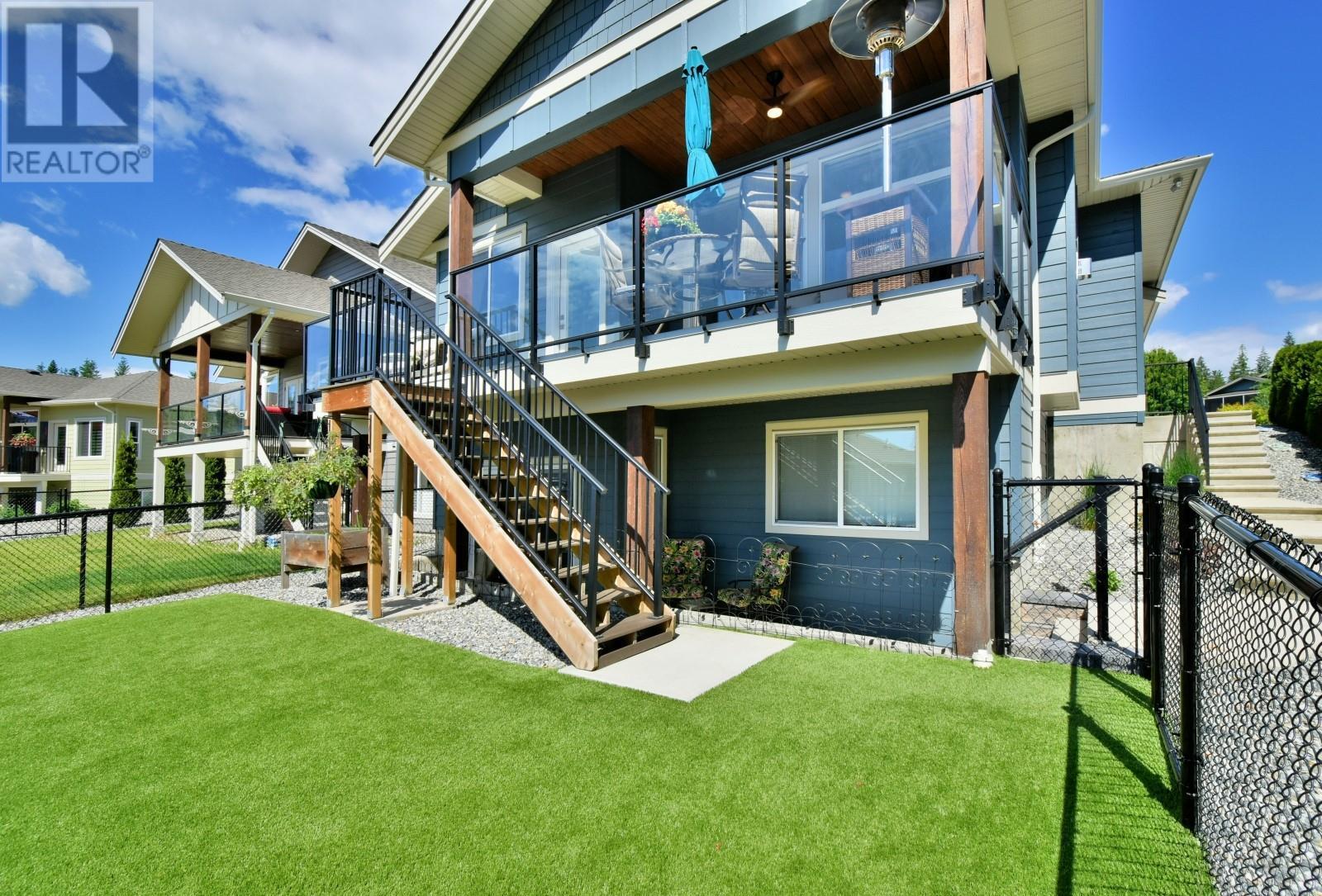 2715 Golf Course Drive Unit# 6, Blind Bay, BC - Outdoor
