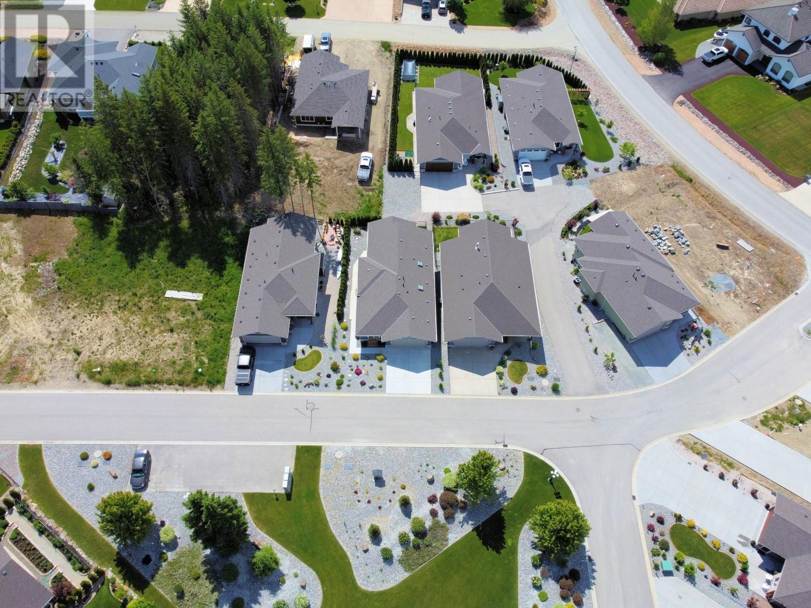 2715 Golf Course Drive Unit# 6, Blind Bay, BC - With View