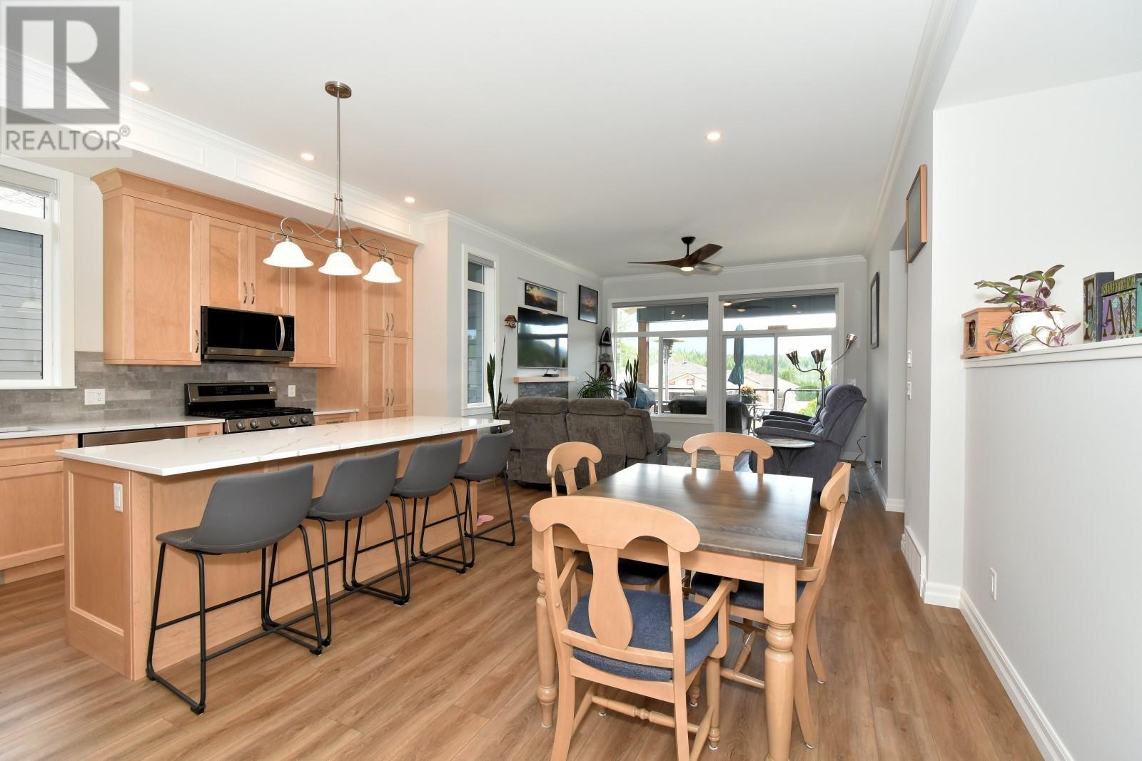 2715 Golf Course Drive Unit# 6, Blind Bay, BC - Indoor