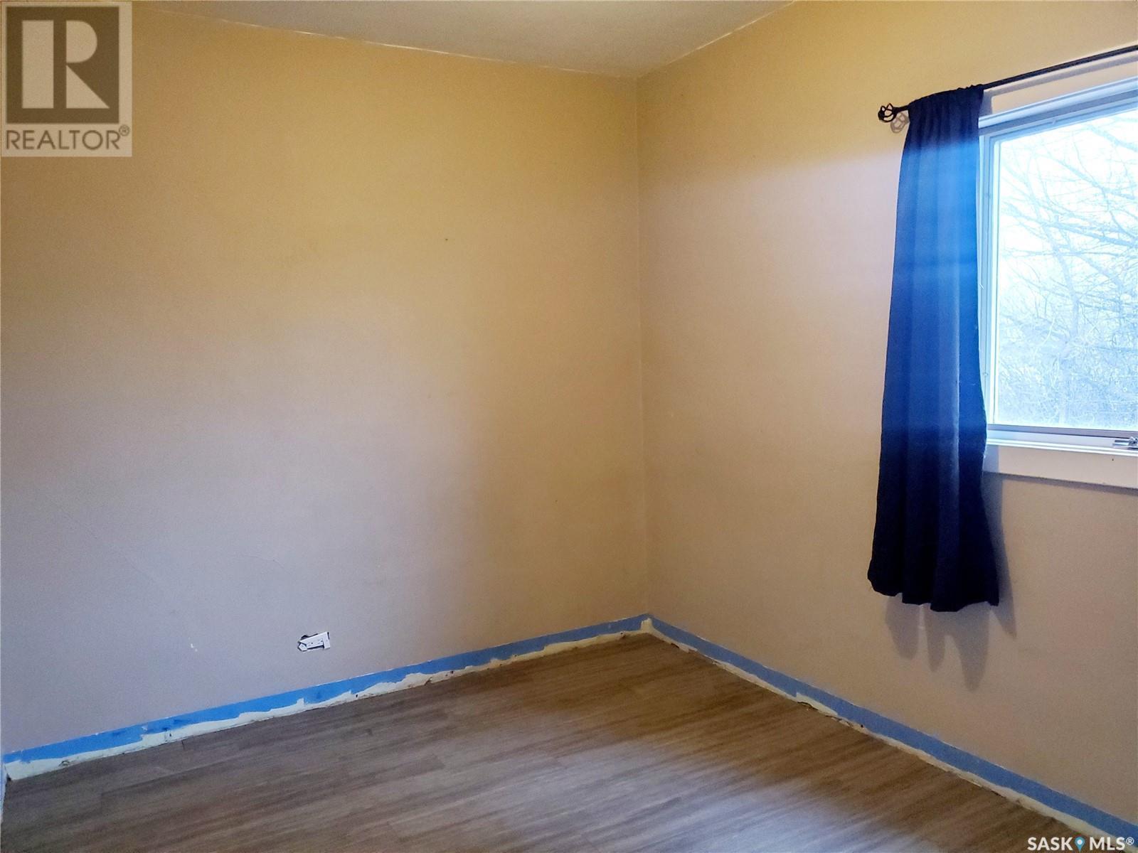 228 4Th Street E, Ponteix, SK - Indoor Photo Showing Other Room