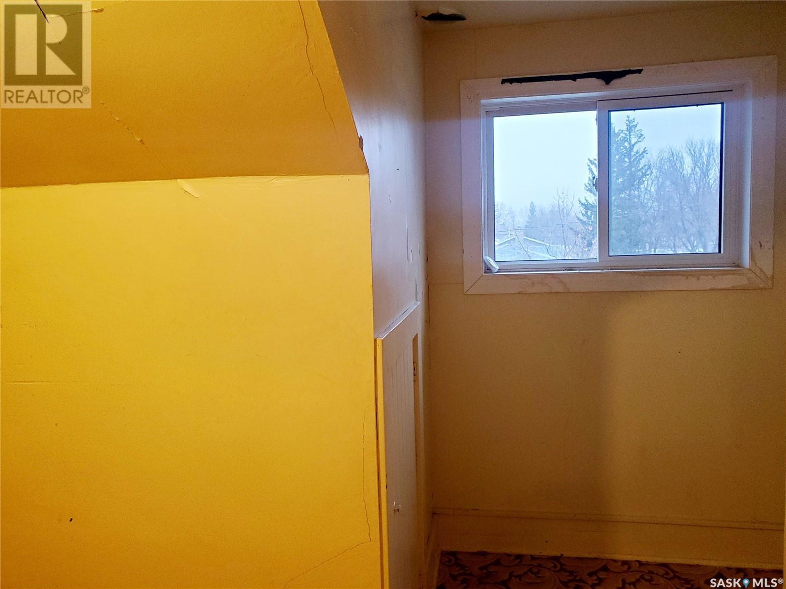 228 4Th Street E, Ponteix, SK - Indoor Photo Showing Other Room