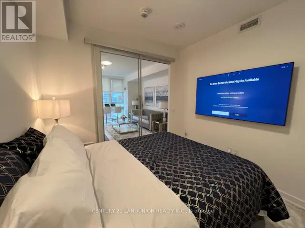 1006 - 357 King Street W, Toronto, ON - Indoor Photo Showing Bedroom