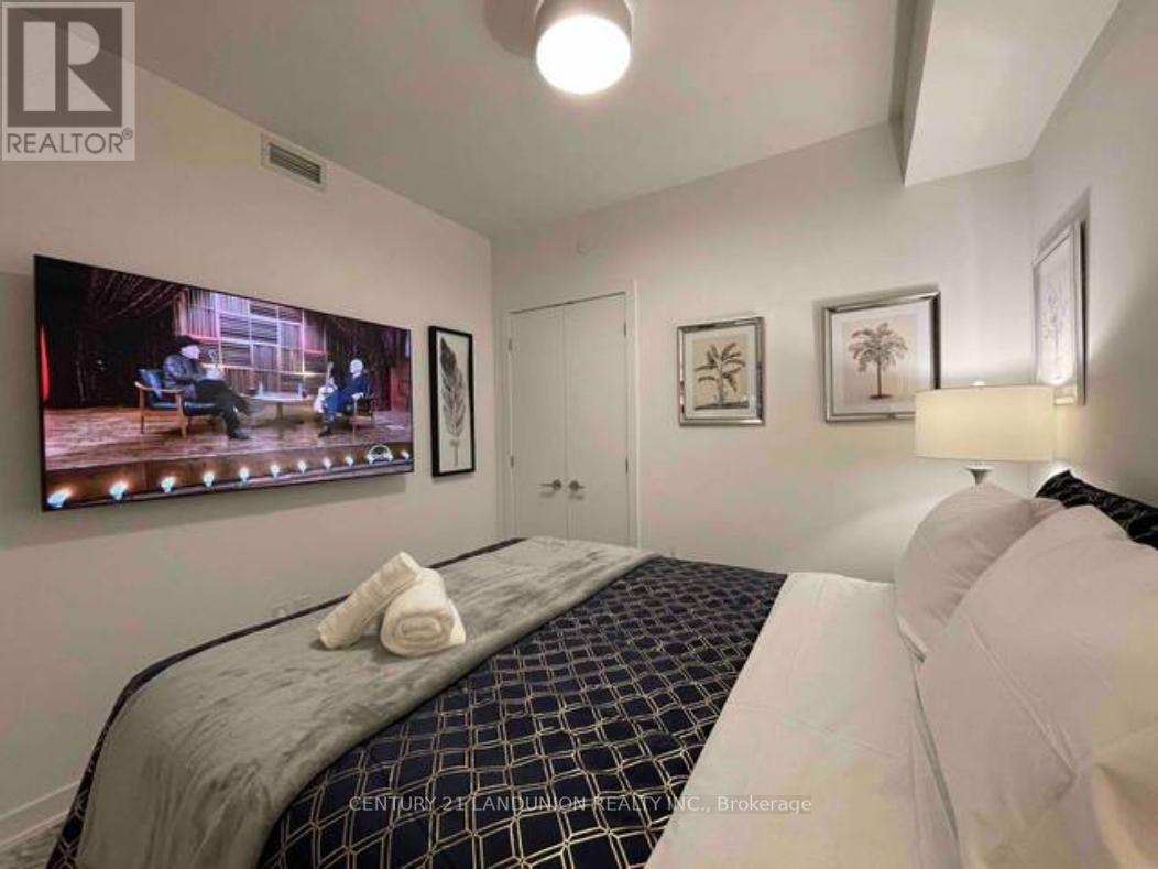 1006 - 357 King Street W, Toronto, ON - Indoor Photo Showing Bedroom