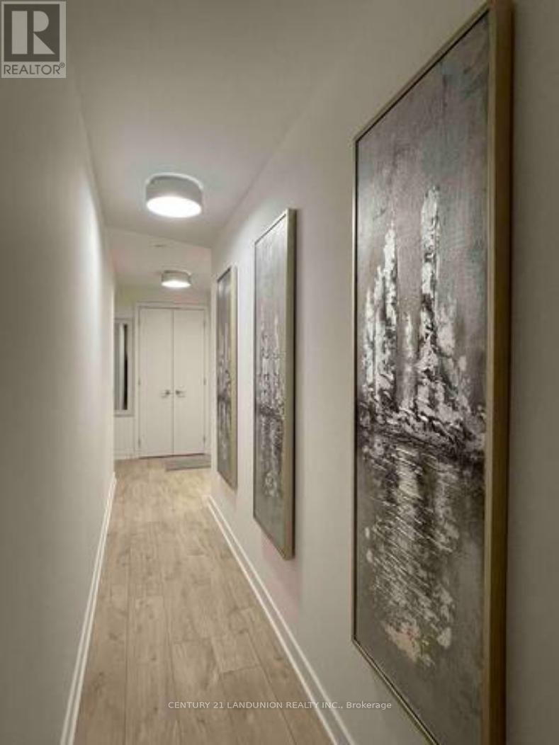 1006 - 357 King Street W, Toronto, ON - Indoor Photo Showing Other Room