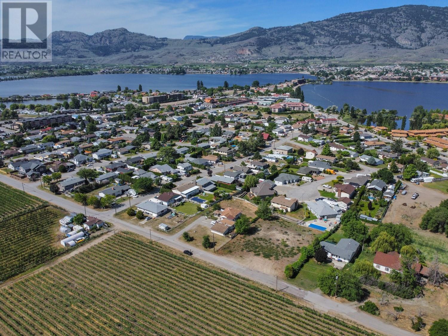 7012 Tamarack Drive, Osoyoos, BC