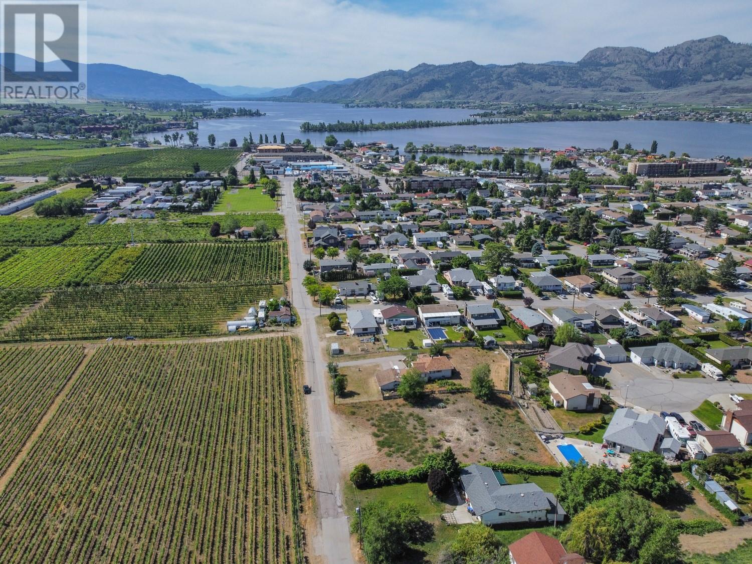 7012 Tamarack Drive, Osoyoos, BC