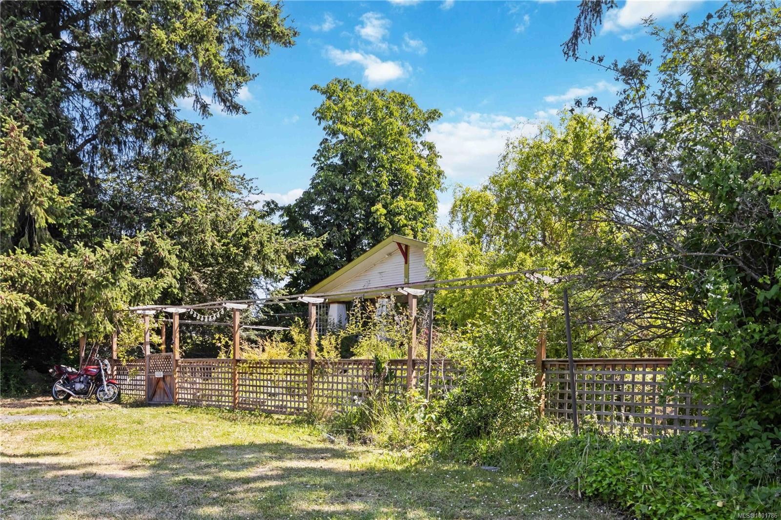 4155 North Rd, Saanich, BC